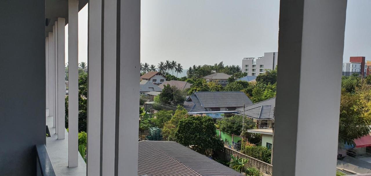 Cozy Near Beach 200M With Toproof Pool At Patio Bangsaen Esterno foto